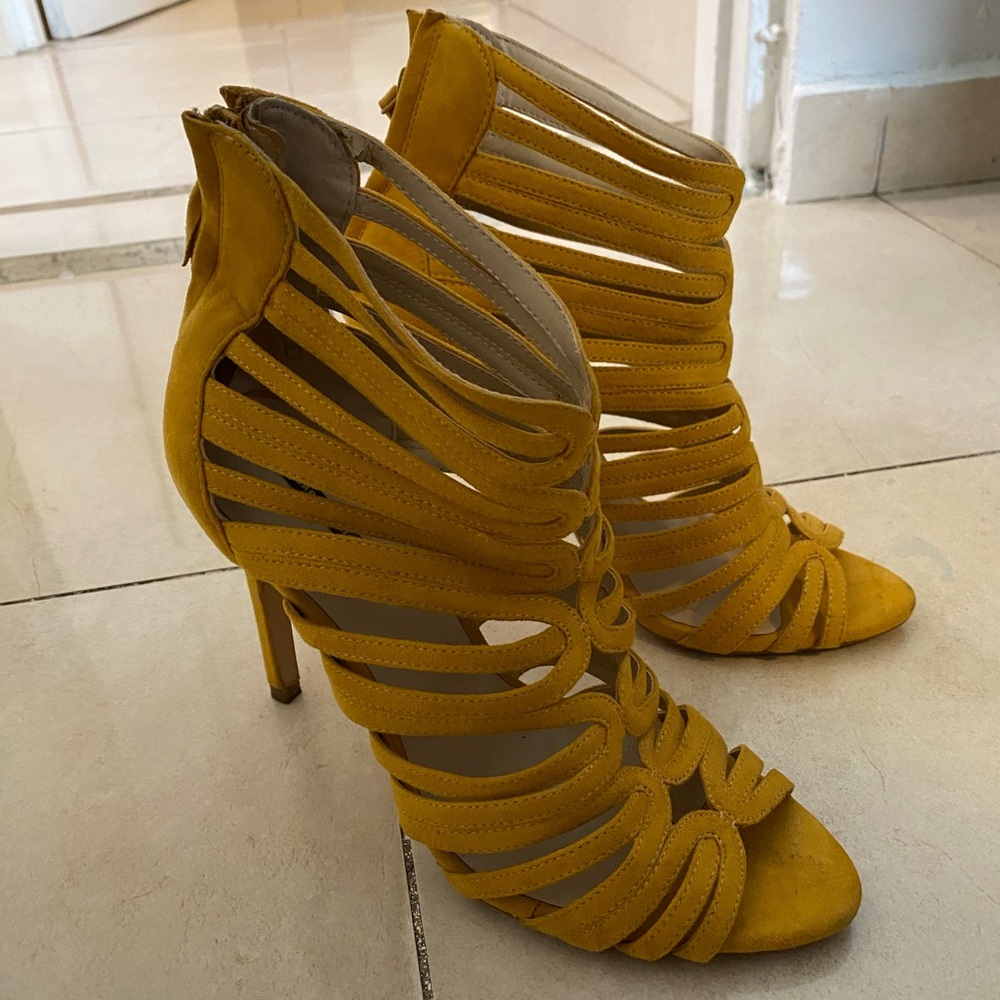 Zara Basic 3 inch heels, yellow gold suede material